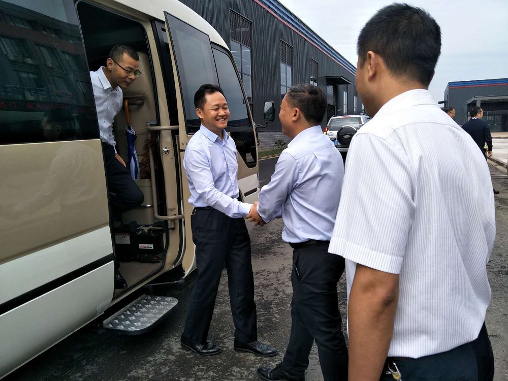 刘十庆考察1.jpg 刘十庆考察1.jpg